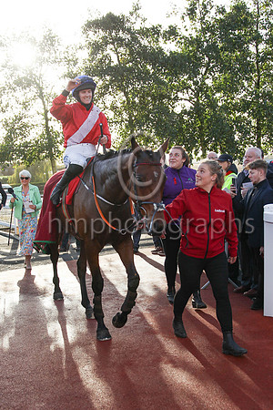 01st Envoi Allen (3 , red, white sash ) Jockey: Rachael Blackmore , Trainer: Henry De Bromhead