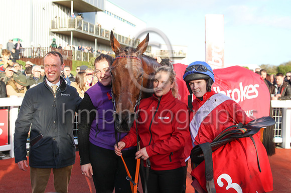 01st Envoi Allen (3 , red, white sash ) Jockey: Rachael Blackmore , Trainer: Henry De Bromhead