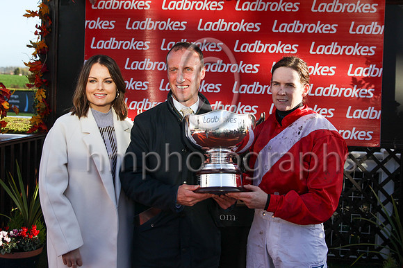 winner's trophy