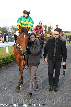 02nd Kalopsia ( 15 , orange and green hoops ) and S. O'Brien (7) - Trainer : A.P.O'Brien - Owner : John P. McManus