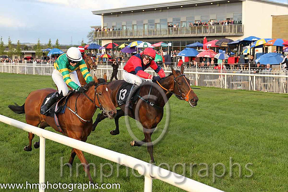 02nd Kalopsia ( 15 , orange and green hoops ) and S. O'Brien (7) - Trainer : A.P.O'Brien - Owner : John P. McManus