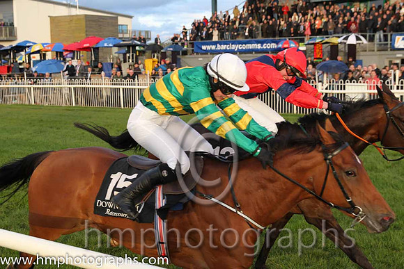 02nd Kalopsia ( 15 , orange and green hoops ) and S. O'Brien (7) - Trainer : A.P.O'Brien - Owner : John P. McManus