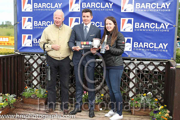 01st Glacial Drift (GB) ( 13 , red, black cross belts ) and D.L. Queally (5) - Trainer : T.J. Taaffe - Owner : Miss Catherine Magnier