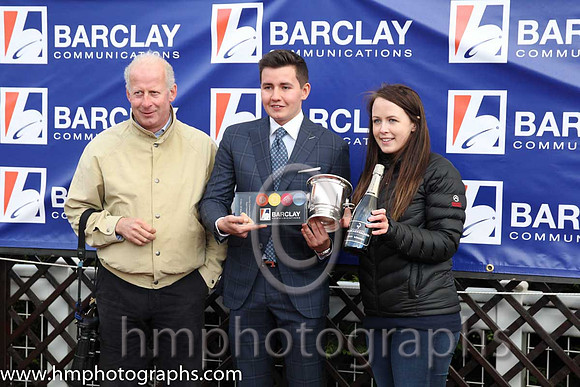 01st Glacial Drift (GB) ( 13 , red, black cross belts ) and D.L. Queally (5) - Trainer : T.J. Taaffe - Owner : Miss Catherine Magnier