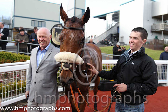 01st Medinah Gold ( 8 , red and white stripes ) and R.M. Power - Trainer : Peter Fahey - Owner : Festival Dreamers Syndicate
