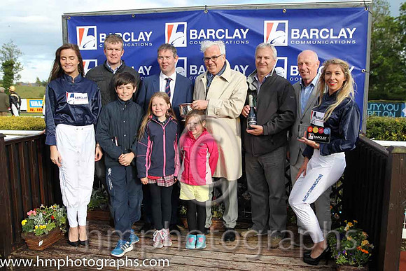01st Medinah Gold ( 8 , red and white stripes ) and R.M. Power - Trainer : Peter Fahey - Owner : Festival Dreamers Syndicate