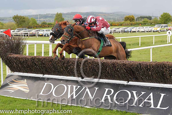 05th Westhaven ( 2 , maroon, white stars ) and P. Carberry - Trainer : Noel Meade - Owner : J.Kernohan