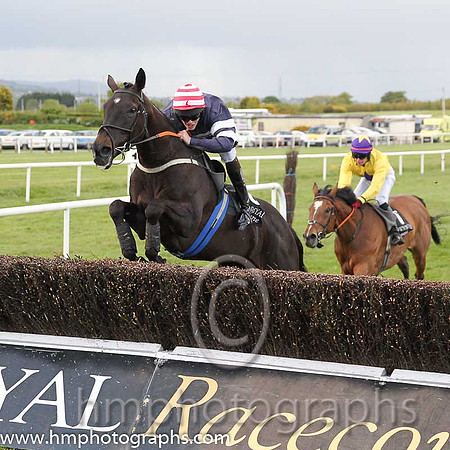 01st As De Pique ( 8 , white and blue hoop ) and J.B. Kane (7) - Trainer : Gavin Cromwell - Owner : Ms. A. Cromwell