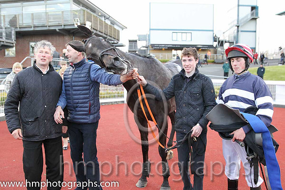 01st As De Pique ( 8 , white and blue hoop ) and J.B. Kane (7) - Trainer : Gavin Cromwell - Owner : Ms. A. Cromwell