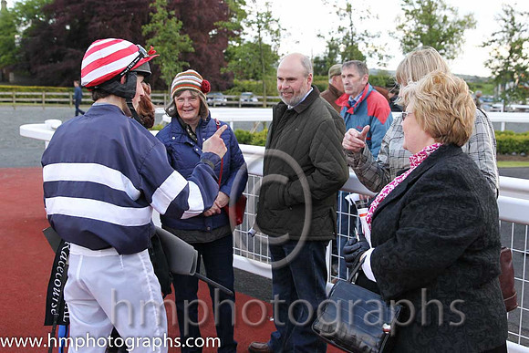 01st As De Pique ( 8 , white and blue hoop ) and J.B. Kane (7) - Trainer : Gavin Cromwell - Owner : Ms. A. Cromwell