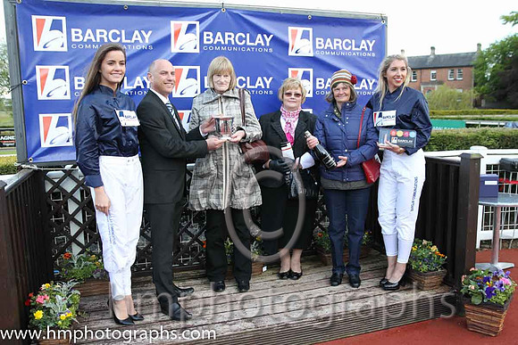 01st As De Pique ( 8 , white and blue hoop ) and J.B. Kane (7) - Trainer : Gavin Cromwell - Owner : Ms. A. Cromwell