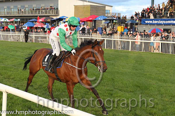 06th Albert Road (GB) ( 1 , white, red stars ) and J.P. McKeown - Trainer : M.D. O'Callaghan - Owner : S.G. Keys