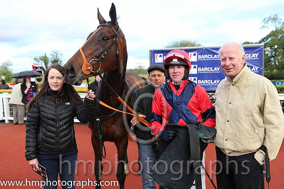 01st Glacial Drift (GB) ( 13 , red, black cross belts ) and D.L. Queally (5) - Trainer : T.J. Taaffe - Owner : Miss Catherine Magnier