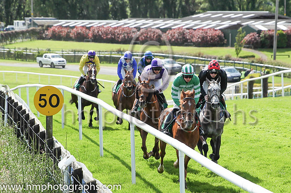 04th Mr Moondance (6 ,emerald green and white hoops ) Jockey: Jack Foley ,Trainer: Mark Michael McNiff