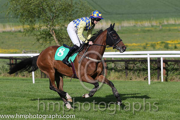 02nd Personal Shopper (GB) ( 8 , blue and yellow check ) and Rachael Blackmore (7) - Trainer : H. Smyth - Owner : H. Smyth