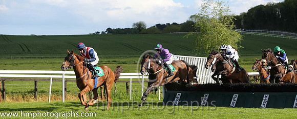 11th Trainspotting (GB) ( 10 , white, red chevron ) and A. Ring (5) - Trainer : Michael G. Cleary - Owner : Kilcock Racing Won Syndicate