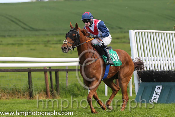 11th Trainspotting (GB) ( 10 , white, red chevron ) and A. Ring (5) - Trainer : Michael G. Cleary - Owner : Kilcock Racing Won Syndicate