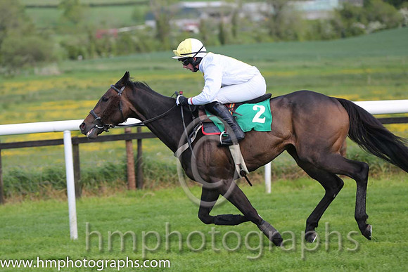 10th News For Pascal ( 2 , white, yellow stripe ) and C.D. Maxwell (3) - Trainer : Stephen Francis Magee - Owner : Cathal M. McGovern