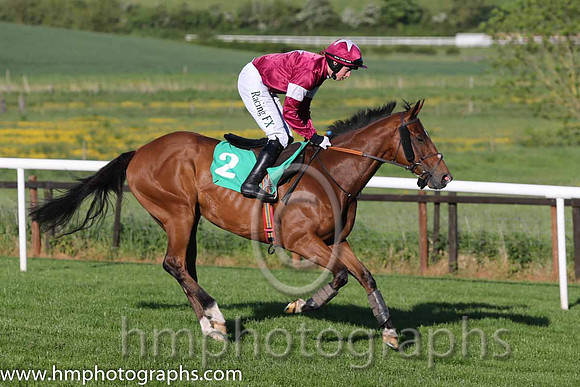 05th F Edeymi ( 2 , maroon, white star ) and B.J. Cooper - Trainer : A.J.Martin - Owner : Gigginstown House Stud