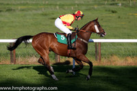 10th Deputy Consort (USA) ( 5 , yellow, red cross belts ) and K. Ferris (7) - Trainer : R. K. Watson - Owner : T.B. Ferris