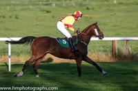 10th Deputy Consort (USA) ( 5 , yellow, red cross belts ) and K. Ferris (7) - Trainer : R. K. Watson - Owner : T.B. Ferris