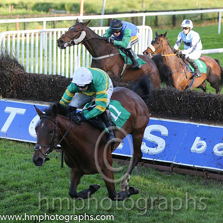 03rd The Last Hour ( 11 , orange and green hoops ) and N.P. Madden - Trainer : F. Flood - Owner : John P. McManus