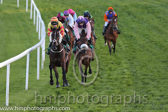 \i01st Waterville Rock ( 6 , yellow and red chevrons ) and K. Walsh - Trainer : J.A. Nash - Owner : Michael O'Flynn/John F. O'Flynn