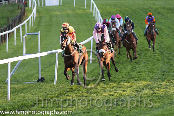 04th Spicy Fruity ( 5 , purple, pink star ) and N. Carberry - Trainer : Gordon Elliott - Owner : James W. Power