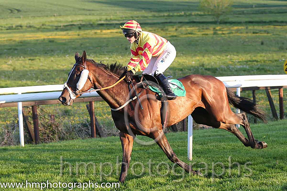 01st Waterville Rock ( 6 , yellow and red chevrons ) and K. Walsh - Trainer : J.A. Nash - Owner : Michael O'Flynn/John F. O'Flynn