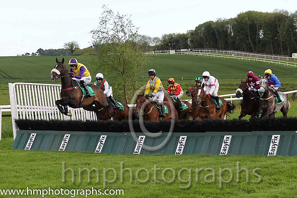 01st Haddington Road ( 7 , yellow, purple sleeves ) and Andrew J. McNamara - Trainer : Mrs D.A.Love - Owner : Ms. Salome M. Brennan