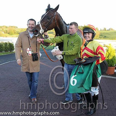 01st Waterville Rock ( 6 , yellow and red chevrons ) and K. Walsh - Trainer : J.A. Nash - Owner : Michael O'Flynn/John F. O'Flynn