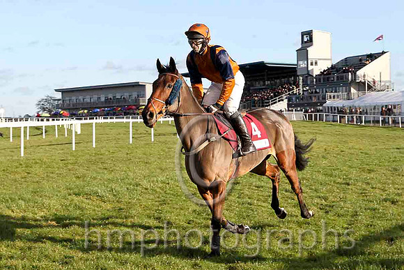 Follow The Plan & T J Doyle - 6th (4, orange, dark blue braces) - CU2D4858-e2
