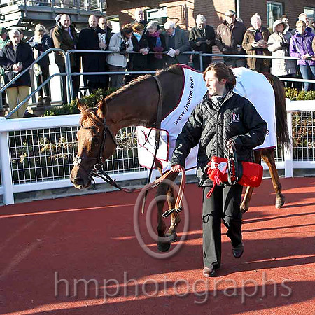 Kauto Stone & D A Jacob - Winner (6, Light blue and dark blue chevrons) - CU2D4937-e