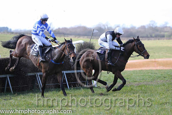 3rd Ballycross ( 2 )  Derek O'Connor - Trainer: Colin S McKeever - black and white qtrd