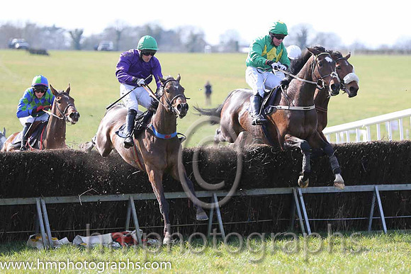 01st Thebarrowman ( 14 )  J McKeown - Trainer: Adrian P Keatley - emerald green, yellow triple diamond