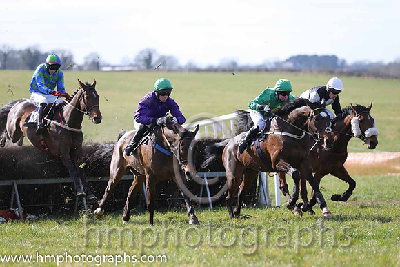 05th F Fire And Smoke ( 3 )  B O'Neill - Trainer: Colin Bowe - purple