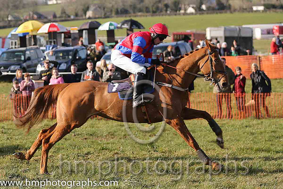 03rd Charlie Mon ( 7 )  M J Lynch - Trainer: George Stewart - red, royal blue sash
