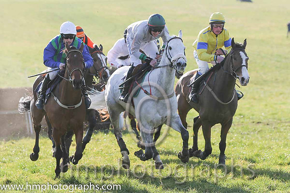 10th PU So Rustic ( 19 )  P Turley - Trainer: J G Cosgrave - yellow, royal blue seams