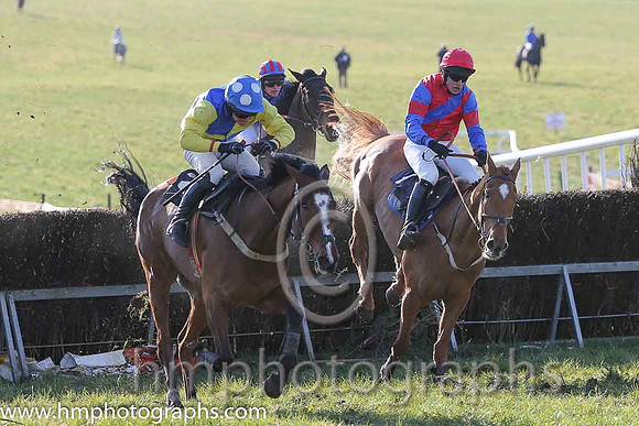 03rd Charlie Mon ( 7 )  M J Lynch - Trainer: George Stewart - red, royal blue sash