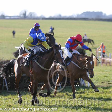 03rd Charlie Mon ( 7 )  M J Lynch - Trainer: George Stewart - red, royal blue sash
