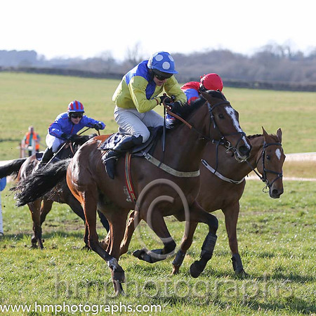 02nd Three Of A Kind ( 20 )  N McParlan - Trainer: Daniel A Fitzsimmons - yellow and royal blue qtrd