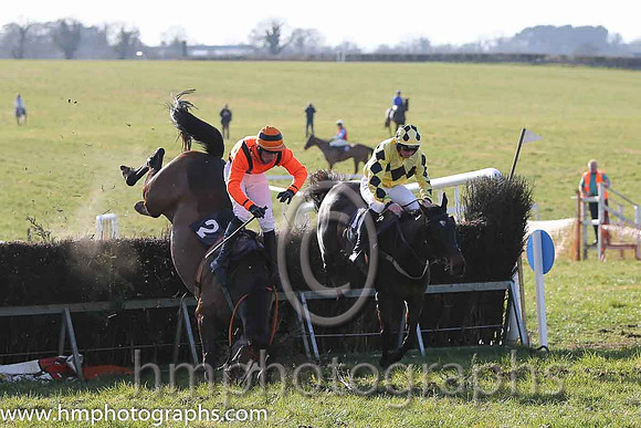 06th F The Generous Baker ( 2 )  T Donworth - Trainer: Peter Maher - orange, black chevron
