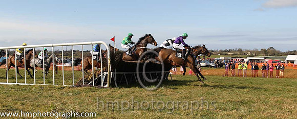 05th F Fire And Smoke ( 3 )  B O'Neill - Trainer: Colin Bowe - purple