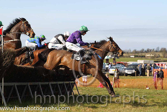 05th F Fire And Smoke ( 3 )  B O'Neill - Trainer: Colin Bowe - purple