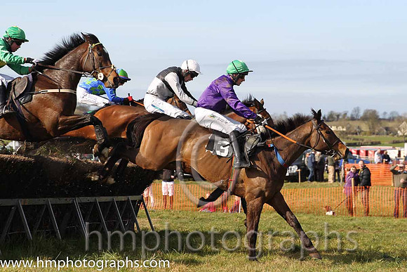 05th F Fire And Smoke ( 3 )  B O'Neill - Trainer: Colin Bowe - purple