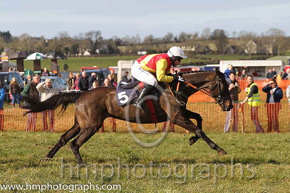 10th PU Le'article ( 5 )  J McKeown - Trainer: C A McBratney - red, yellow sash