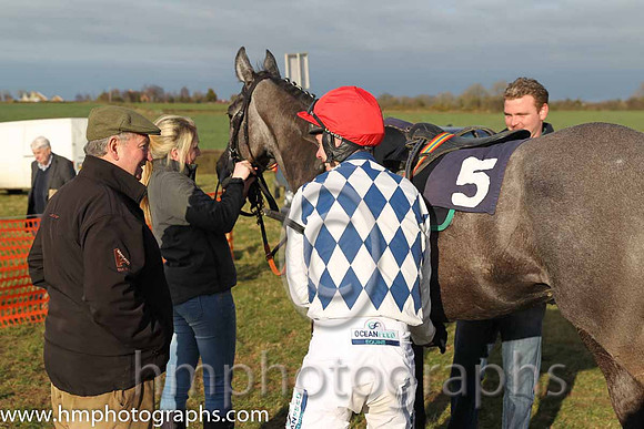01st Fagan ( 5 )  Derek O'Connor - Trainer: I R Ferguson - navy  white diamonds