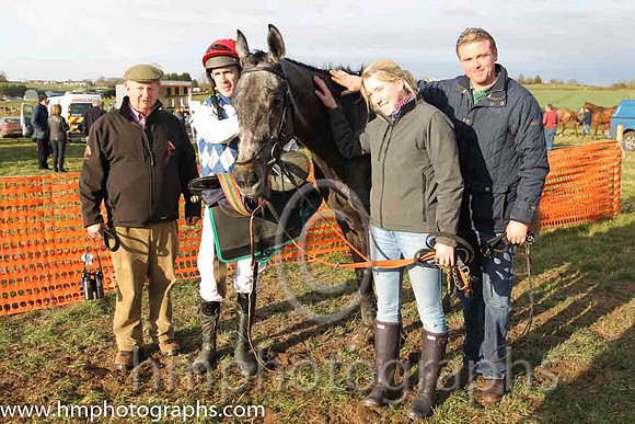 01st Fagan ( 5 )  Derek O'Connor - Trainer: I R Ferguson - navy  white diamonds