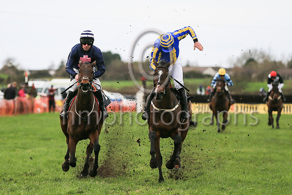 01st ROUND THE SQUARE and B G Crawford ( 10 , ROYAL BLUE,yellow stripe; royal blue &amp; yellow striped sleeves; royal blue &amp; yellow hooped cap ) Trainer: S.R.B. Crawford,, Owner : Crawford, Clair