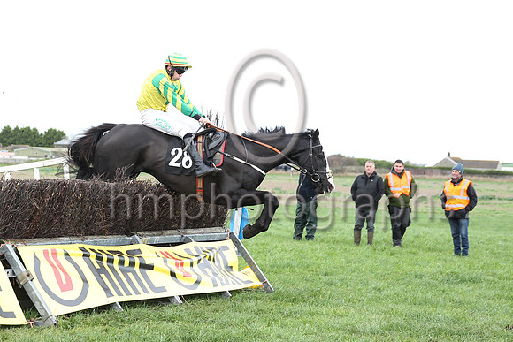 01st THE HERO NEXT DOOR and D G Lavery ( 28 , YELLOW,green cross of lorraine; yellow sleeves,green chevrons; yellow &amp; green hooped cap ) Trainer: Patrick Eugene Turley,, Owner : Mary Turley